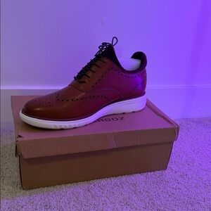 Classic Brown Men's Brogue Shoes